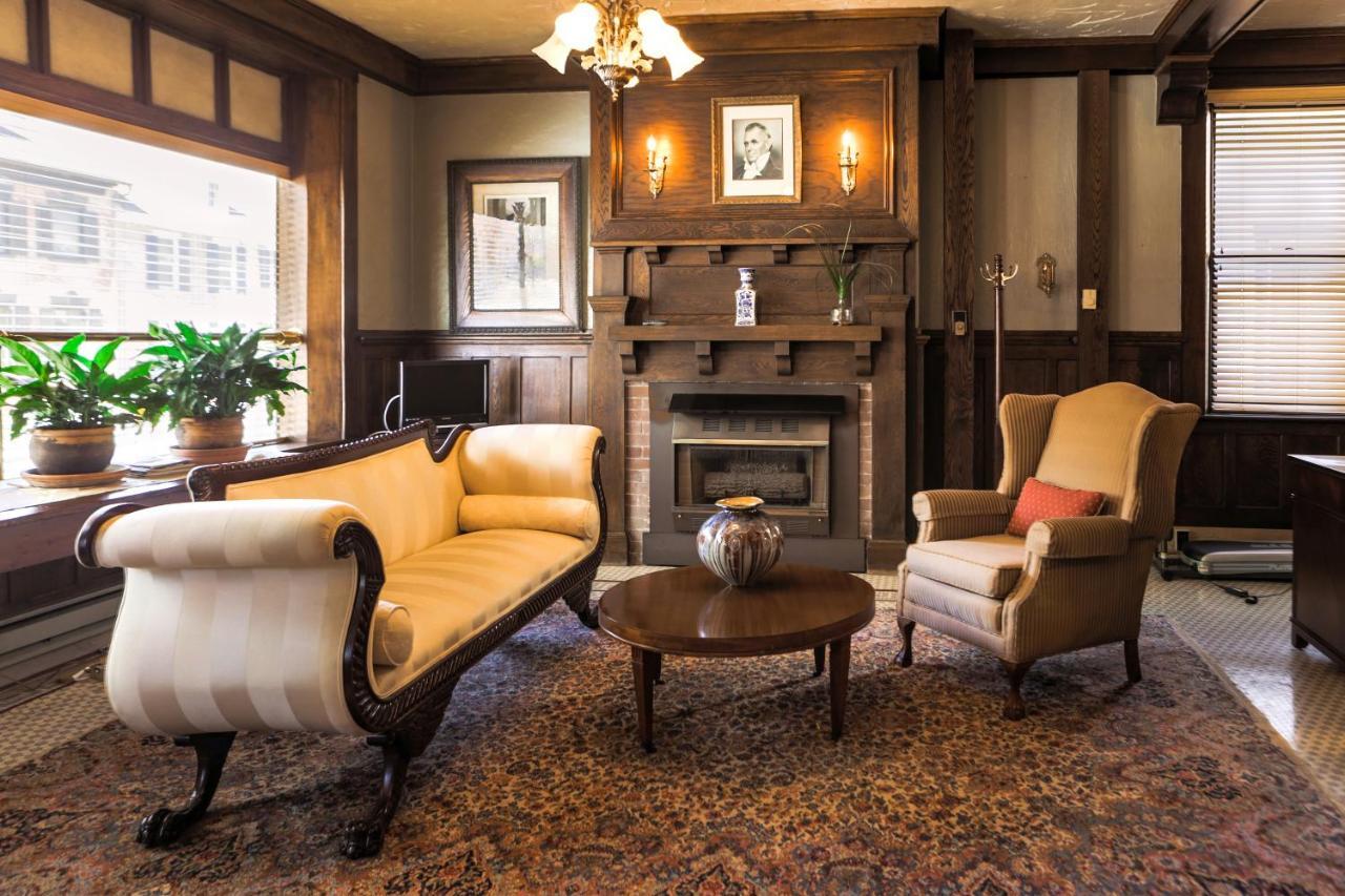 James Buchanan Hotel, Trademark Collection By Wyndham Mercersburg Esterno foto